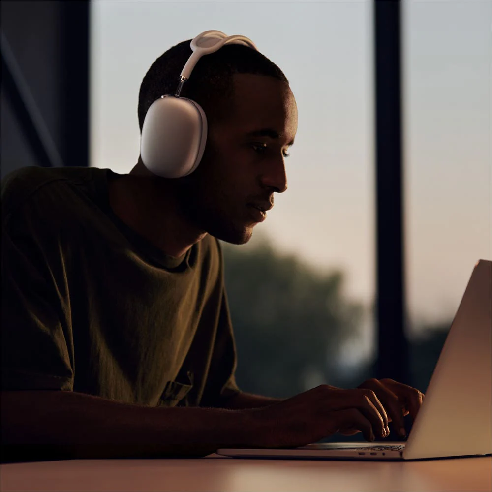 AirPods Max - Image 10